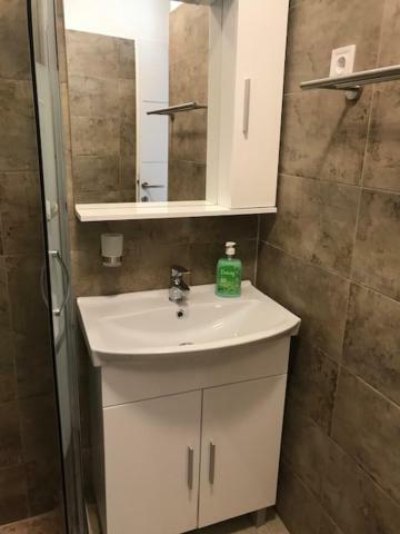 Apartment Mimi, Necujam Bagian luar foto