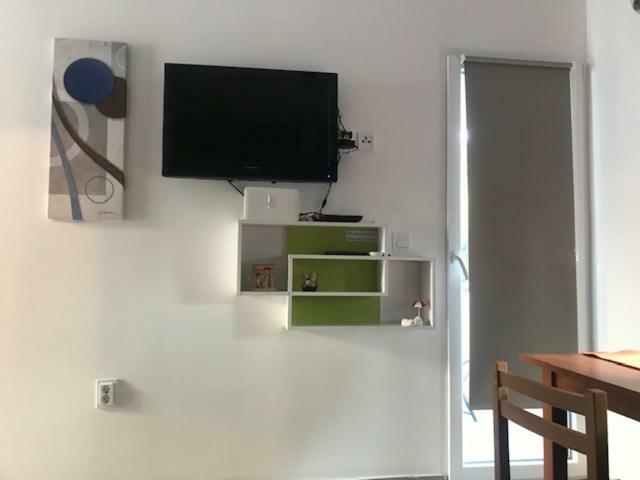 Apartment Mimi, Necujam Bagian luar foto